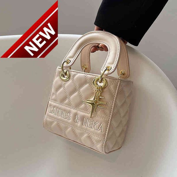 digner handbags lingge embroidered thread small female 2022 summer new versatile ins msenger popular portable princs23xm
digner handbags lingge embroidered thread small female 2022 summer new versatile ins msenger popular portable princs23xm