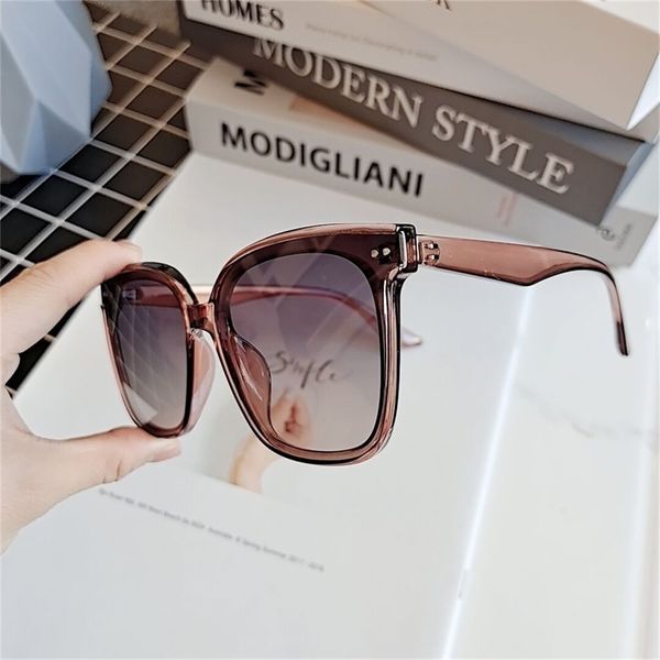 2022 new sunglasses women's black box large face thin men's uv protection, White;black
2022 new sunglasses women's black box large face thin men's uv protection, White;black