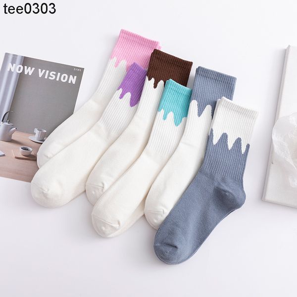 men's socks cream flowing contrast color splicing cotton sports men's and women's street fashion medium tube socks, Black
men's socks cream flowing contrast color splicing cotton sports men's and women's street fashion medium tube socks, Black