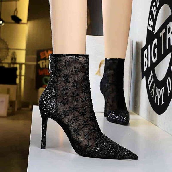 316-3 sandals korean fashion women's boots thin high heel sequin pointed embroidery transparent mesh hollow lace boots, Black
316-3 sandals korean fashion women's boots thin high heel sequin pointed embroidery transparent mesh hollow lace boots, Black