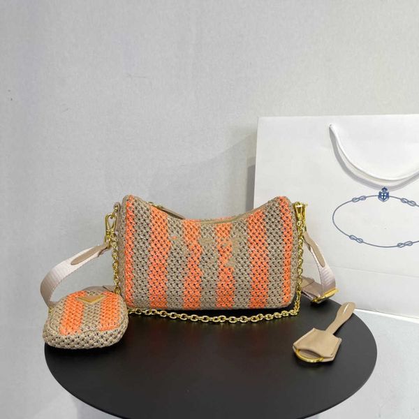 hobo combo messenger bag 22ss lafite straw limited edition cross body fashion bags shopping satchels nylon embroidered shoulder strap
hobo combo messenger bag 22ss lafite straw limited edition cross body fashion bags shopping satchels nylon embroidered shoulder strap