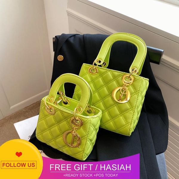 designer bags baroness french niche female 2022 new princess diana chain portable single shoulder messenger bag lingge
designer bags baroness french niche female 2022 new princess diana chain portable single shoulder messenger bag lingge