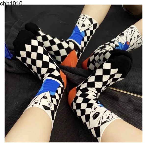 men's black and white lingge poker magician european goods autumn and winter qianniaoge college style fashion net red men's and wo
men's black and white lingge poker magician european goods autumn and winter qianniaoge college style fashion net red men's and wo