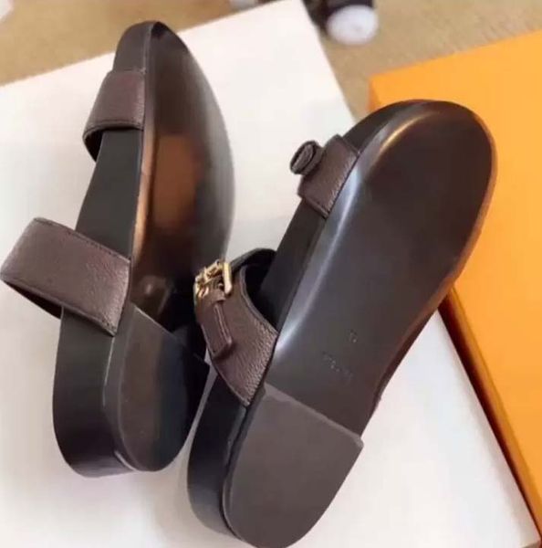 Slippers Designer slides sandals Summer Flats Sexy real leather platform Shoes Ladies Beach Effortlessly Stylish Slides 2 Straps with, #10
Slippers Designer slides sandals Summer Flats Sexy real leather platform Shoes Ladies Beach Effortlessly Stylish Slides 2 Straps with, #10