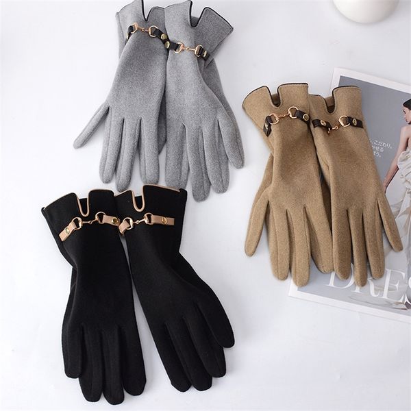 five fingers gloves winter women touch screen keep warm gloves plus velvet thicken chain fashion personality luxury elegant drive cycling mi, Blue;gray
five fingers gloves winter women touch screen keep warm gloves plus velvet thicken chain fashion personality luxury elegant drive cycling mi, Blue;gray