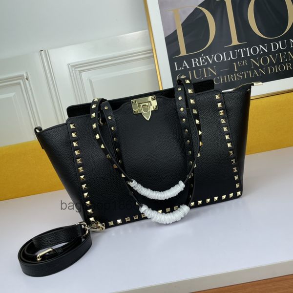 22s designer bag genuine high-quality leather shoulder bags luxury designers handbag women's handbags fashion shopping bag women large
22s designer bag genuine high-quality leather shoulder bags luxury designers handbag women's handbags fashion shopping bag women large