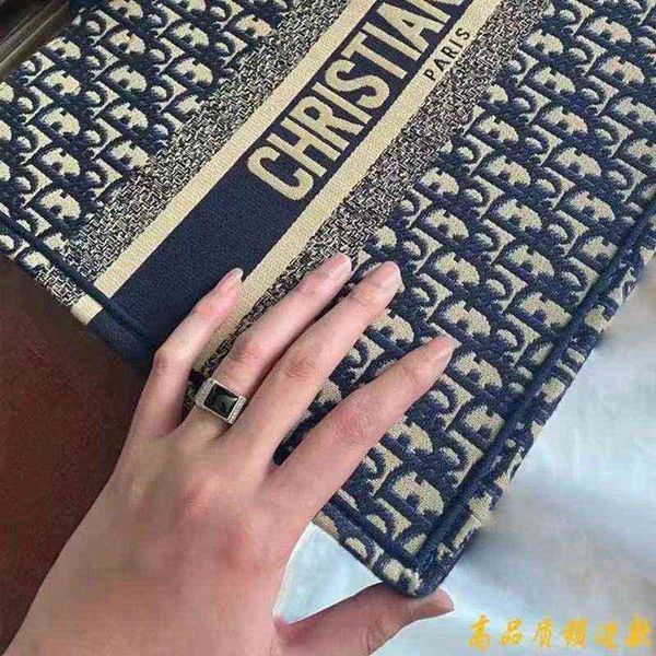 bags shoulder bag christain style embroidered dro handbags designer sense foreign fashion 2022 tote bags o1kl
bags shoulder bag christain style embroidered dro handbags designer sense foreign fashion 2022 tote bags o1kl