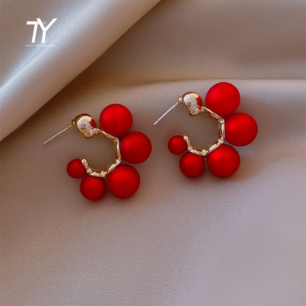 2021 new classic red bead c-shaped dangle earrings for woman fashion korean jewelry wedding party girl's unusual earrings, Silver
2021 new classic red bead c-shaped dangle earrings for woman fashion korean jewelry wedding party girl's unusual earrings, Silver
