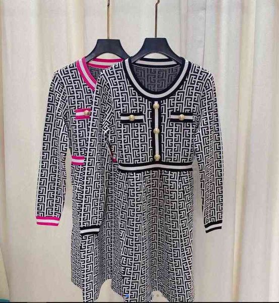 2022 autumn dresses and winter women's knitted garden collar single sweater dress inner wear outer wear all-match style 719, Black
2022 autumn dresses and winter women's knitted garden collar single sweater dress inner wear outer wear all-match style 719, Black