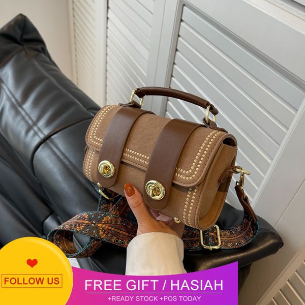 designer bags fashion simple small women's 2022 new fashion hand autumn pure color leisure versatile diagonal
designer bags fashion simple small women's 2022 new fashion hand autumn pure color leisure versatile diagonal