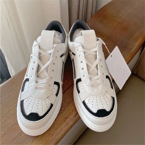 casual flat sneakers contrast color low lace up comfortable trend running shoes size 35-46
casual flat sneakers contrast color low lace up comfortable trend running shoes size 35-46