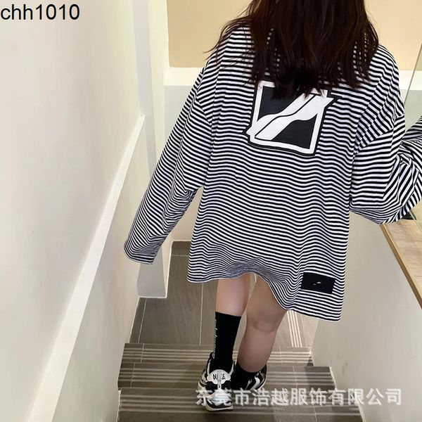 we11done21 early autumn new stripe half zipper back square knitted t-shirt long sleeve, Black
we11done21 early autumn new stripe half zipper back square knitted t-shirt long sleeve, Black