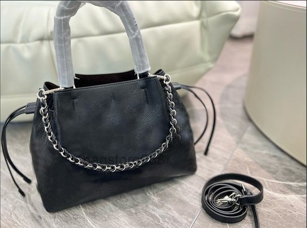 luxury bag 2022 luxury designer totes leather bella tote perforation bags fashion classic handbags for women purse with pouch w
luxury bag 2022 luxury designer totes leather bella tote perforation bags fashion classic handbags for women purse with pouch w