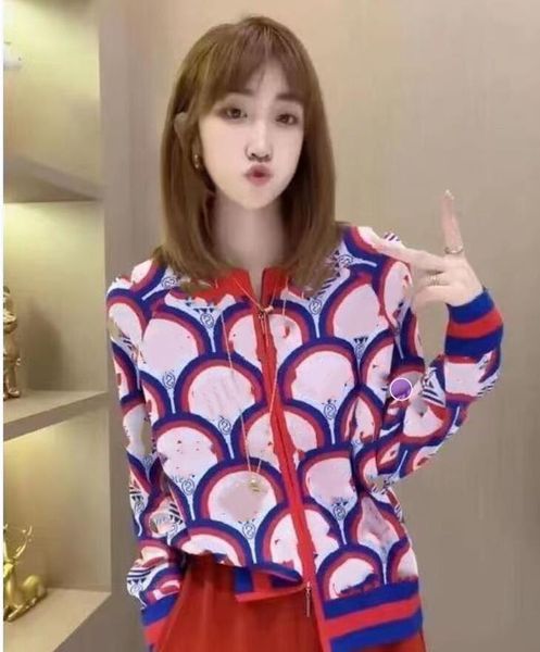 2023gg women sweater new luxury designer cotton blend sailor collar female knit casual jumper pullover outerwear chic, White;black
2023gg women sweater new luxury designer cotton blend sailor collar female knit casual jumper pullover outerwear chic, White;black