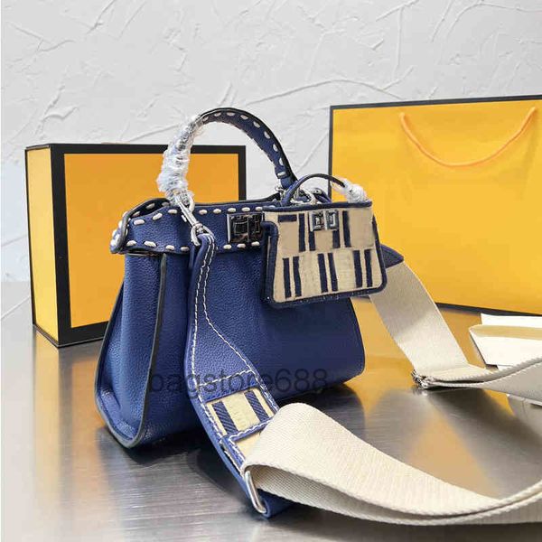luxury bag 2022 totes women designer handbags classic leather shoulder bags lady crossbody bag with mini purses 220704
luxury bag 2022 totes women designer handbags classic leather shoulder bags lady crossbody bag with mini purses 220704