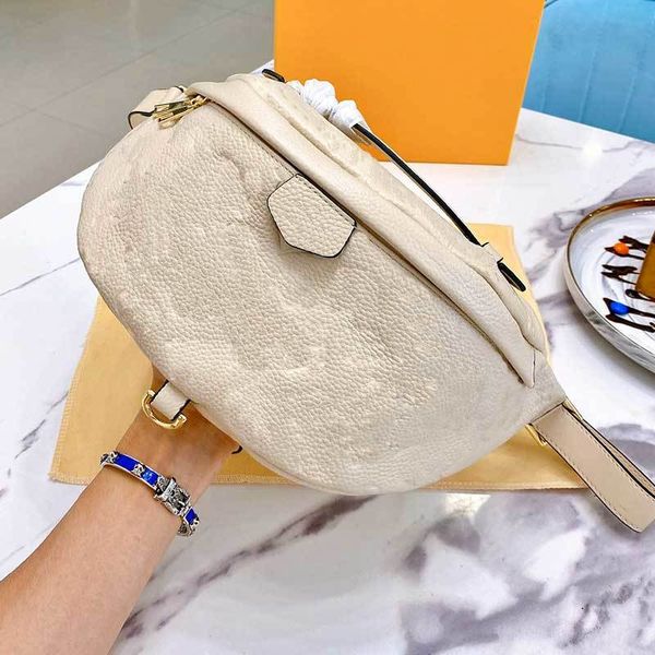 designer luxury women the tote bag fashion versatile handbags shoulder crossbody bags purse tories totes large capacity saddle wallets 7a oz
designer luxury women the tote bag fashion versatile handbags shoulder crossbody bags purse tories totes large capacity saddle wallets 7a oz