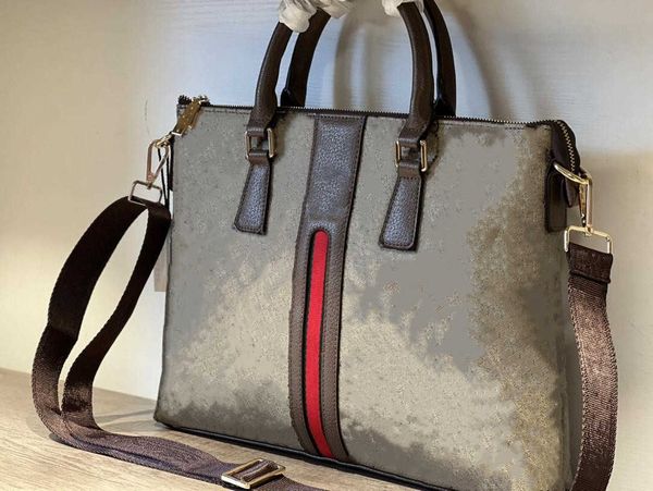 classic men handbag messenger bag totes fashion bags shopping satchels original hardware corn tooth zipper pvc with frosted leather
classic men handbag messenger bag totes fashion bags shopping satchels original hardware corn tooth zipper pvc with frosted leather