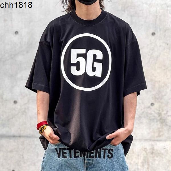 high version summer new wittermeng events 5g vetementss print simple men's and women's loose short sleeve t-shirt, White;black
high version summer new wittermeng events 5g vetementss print simple men's and women's loose short sleeve t-shirt, White;black
