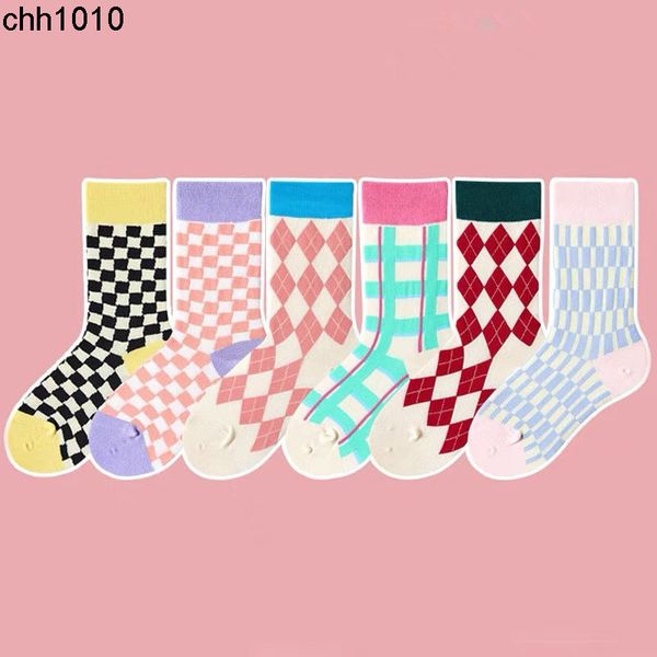 men's checkerboard socks for men and women ins tidy color diamond check tube cute cotton jk college style stockings, Black
men's checkerboard socks for men and women ins tidy color diamond check tube cute cotton jk college style stockings, Black
