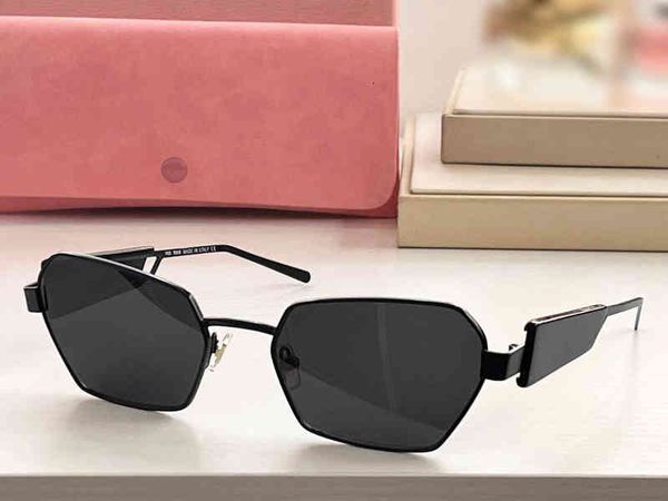 sunglasses for women summer 53ws style anti-ultraviolet retro plate full frame eyeglasses random box, White;black
sunglasses for women summer 53ws style anti-ultraviolet retro plate full frame eyeglasses random box, White;black