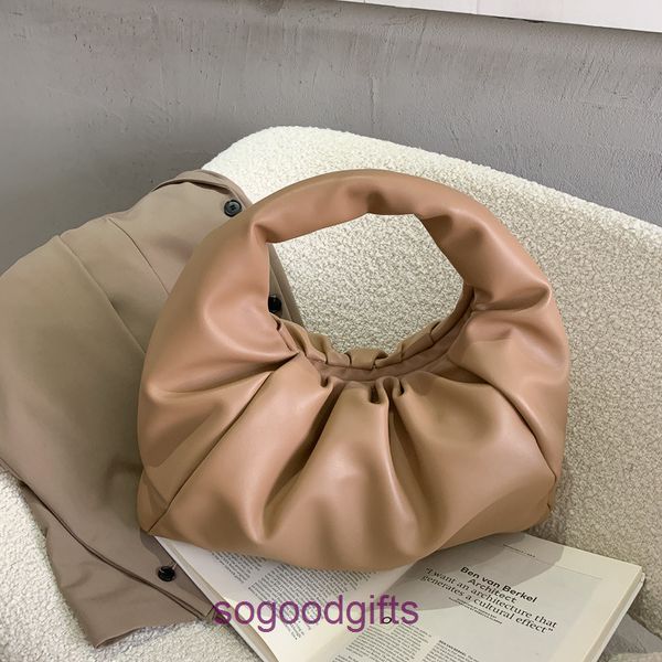 pouch bag designer bottegas handbags women venetas clutch bags net red mo same high-grade pleated armpit bag 2022 new trendy korean fashion
pouch bag designer bottegas handbags women venetas clutch bags net red mo same high-grade pleated armpit bag 2022 new trendy korean fashion