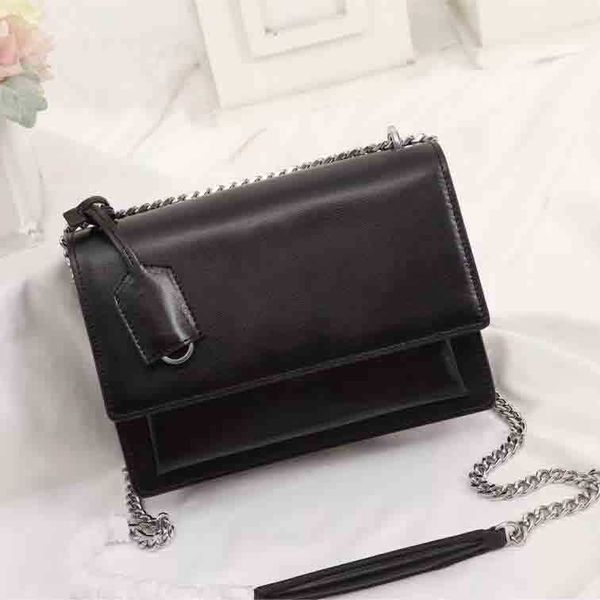 High Quality Flap Bag Designer Handbags Leather Women Shoulder Bags Fashion Medium Crossbody Bag, Khaki silver chain
High Quality Flap Bag Designer Handbags Leather Women Shoulder Bags Fashion Medium Crossbody Bag, Khaki silver chain