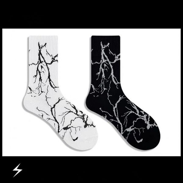 men's chaopai ins lightning socks autumn and winter black and white street sports men and women's cotton
men's chaopai ins lightning socks autumn and winter black and white street sports men and women's cotton