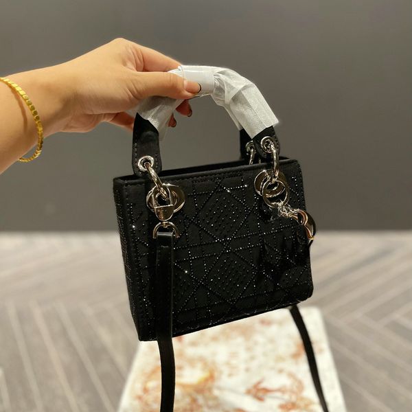 mini tote bag designer luxury phone shoulder crossbody purses for women vintage handbags satchel leather black gold hardware with strap bag
mini tote bag designer luxury phone shoulder crossbody purses for women vintage handbags satchel leather black gold hardware with strap bag