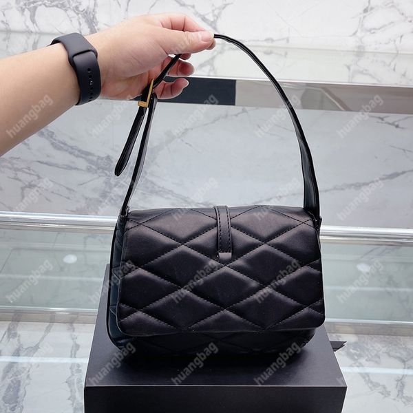 women shoulder bags handbag luxury designer underarm bag plaid handbags fashion hobo pack mini wallet lady purse soft leather wallets single
women shoulder bags handbag luxury designer underarm bag plaid handbags fashion hobo pack mini wallet lady purse soft leather wallets single