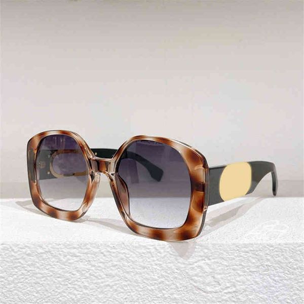 sunglasses for men and women summer 028v 1rf style anti-ultraviolet retro plate plank full frame eyeglasses random box, White;black
sunglasses for men and women summer 028v 1rf style anti-ultraviolet retro plate plank full frame eyeglasses random box, White;black