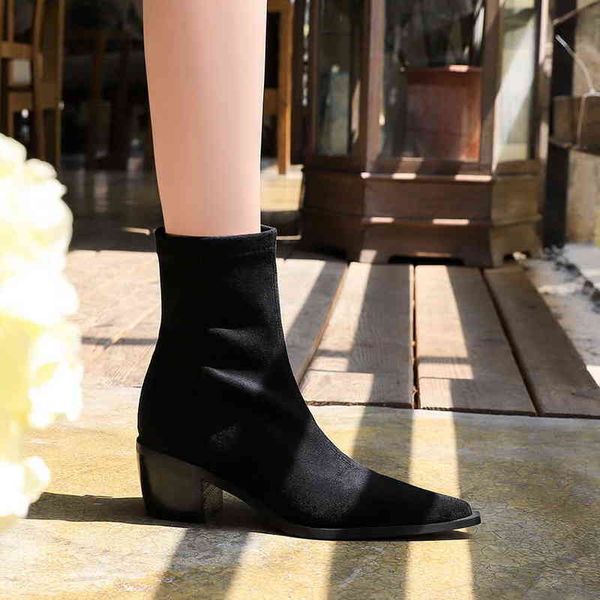 009-11 sandals fashion simple knight boots women's nightclub slim thick heels high pointed suede boots, Black
009-11 sandals fashion simple knight boots women's nightclub slim thick heels high pointed suede boots, Black