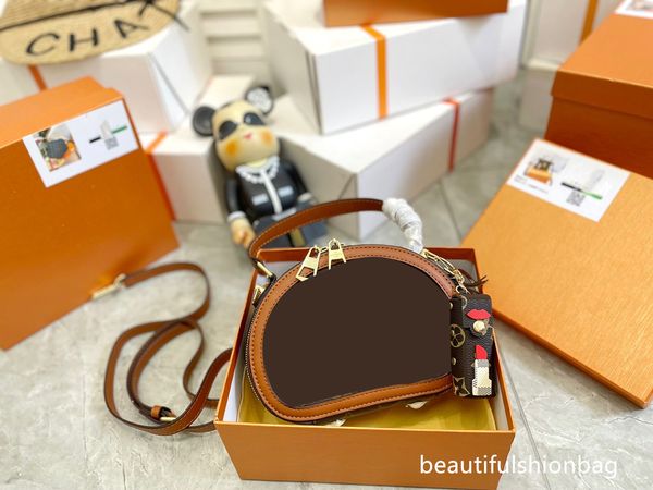 designer bags tote sheepskin caviar metal chain silver handbag leather bag flip cover diagonal shoulder bags
designer bags tote sheepskin caviar metal chain silver handbag leather bag flip cover diagonal shoulder bags