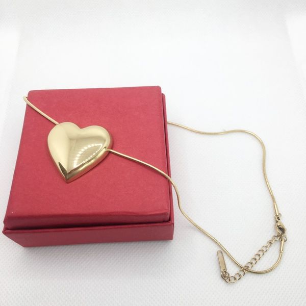 luxury designer ladies necklace fashion classic peach heart pendant girl valentine's day love gift 316l stainless steel jewelry, Silver
luxury designer ladies necklace fashion classic peach heart pendant girl valentine's day love gift 316l stainless steel jewelry, Silver