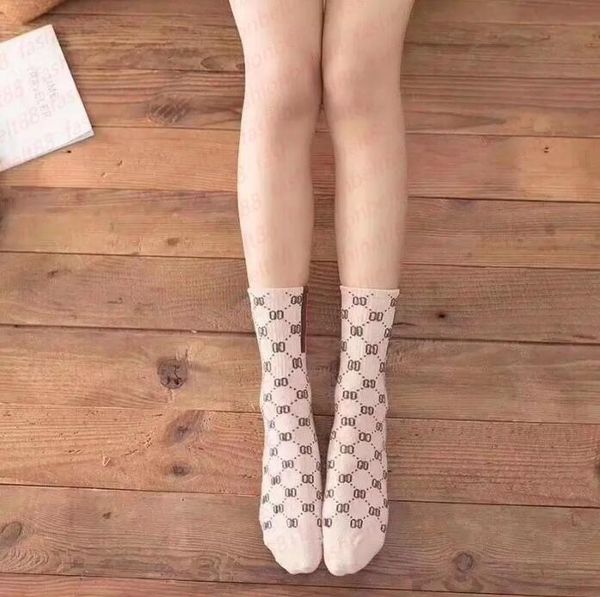 mens womens designer socks vintage letter print branded tide short sock for woman man fall winter socking bulk wholesale calcetines 5pcs eac, Black
mens womens designer socks vintage letter print branded tide short sock for woman man fall winter socking bulk wholesale calcetines 5pcs eac, Black