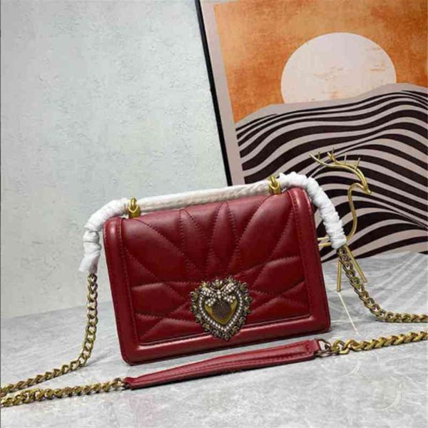 shoulder bag women crossbody bags totes fashion designer handbags purse love pearl clasp leather handbag purses 0616
shoulder bag women crossbody bags totes fashion designer handbags purse love pearl clasp leather handbag purses 0616