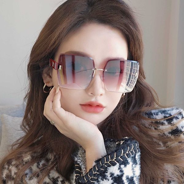 sunglasstiktok new style sunglasses female personality frameless voice net red live glasses cut edge uv protection 6802, White;black
sunglasstiktok new style sunglasses female personality frameless voice net red live glasses cut edge uv protection 6802, White;black