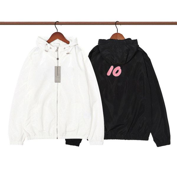 designer spring autumn mens jacket black white smooth polyester fabric delicate sheen hooded jacket, Black;brown
designer spring autumn mens jacket black white smooth polyester fabric delicate sheen hooded jacket, Black;brown