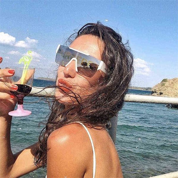 sun glass new letter watermark fashion personality one piece ski glasses sunglasses women, White;black
sun glass new letter watermark fashion personality one piece ski glasses sunglasses women, White;black