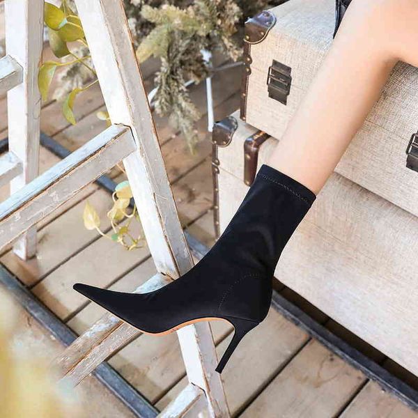 315-a1 sandals style fashion simple thin heel high elastic lycra women's boots slim nightclub pointed short, Black
315-a1 sandals style fashion simple thin heel high elastic lycra women's boots slim nightclub pointed short, Black