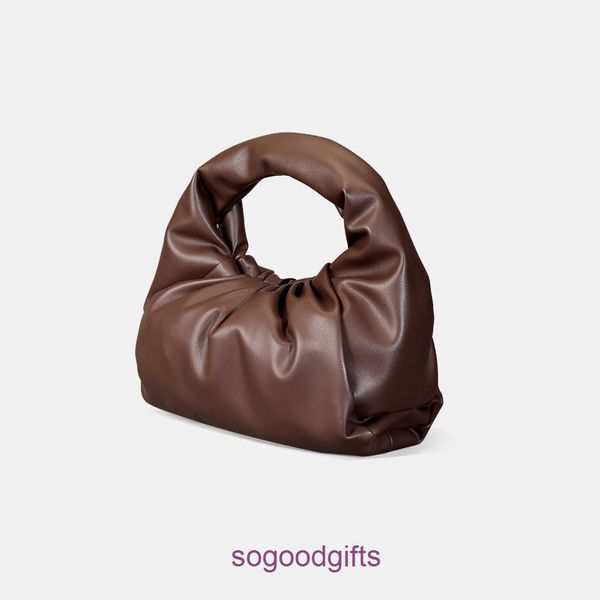 pouch bag designer bottegas handbags women venetas clutch bags new armpit cowhide horn bag is simple versatile fashionable and has large cap
pouch bag designer bottegas handbags women venetas clutch bags new armpit cowhide horn bag is simple versatile fashionable and has large cap