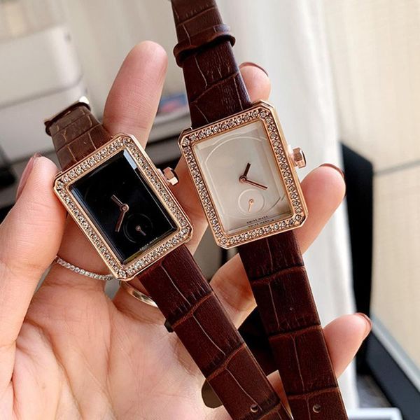 u1 grade aaa new womens watches quartz luxury watch luxurys designers diamond beze women diamond-studded wristwatches montre de luxe high-en, Slivery;brown
u1 grade aaa new womens watches quartz luxury watch luxurys designers diamond beze women diamond-studded wristwatches montre de luxe high-en, Slivery;brown