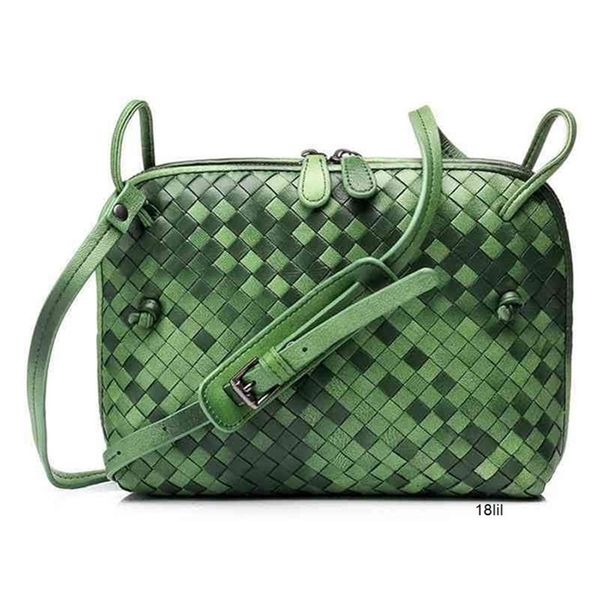 bottegass designer le venetas european handbags american layer sheep skin pure h woven womens shoulder inner and outer full leather shell
bottegass designer le venetas european handbags american layer sheep skin pure h woven womens shoulder inner and outer full leather shell