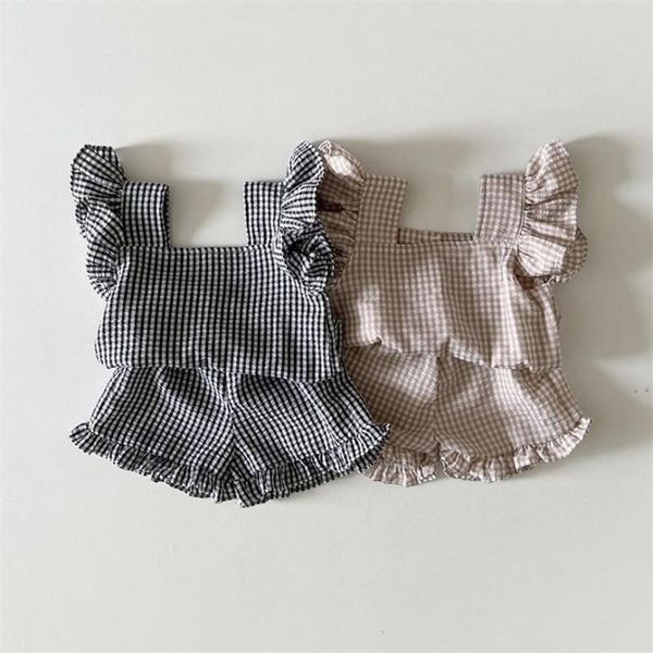 clothing sets baby casual plaid single breasted flying sleeves t-shirt and side of fungus shorts girl simple set kid summer clothes 220916, White
clothing sets baby casual plaid single breasted flying sleeves t-shirt and side of fungus shorts girl simple set kid summer clothes 220916, White