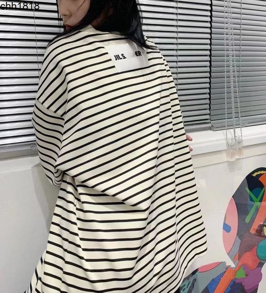the right version jil ying caier same oversize basic minimalist stripe men's and women's loose short sleeve t-shirt, White;black
the right version jil ying caier same oversize basic minimalist stripe men's and women's loose short sleeve t-shirt, White;black