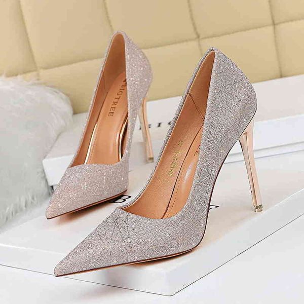 1829-8 sandals style nightclub high heels metal shallow mouth pointed shining sequin cloth banquet single shoes, Black
1829-8 sandals style nightclub high heels metal shallow mouth pointed shining sequin cloth banquet single shoes, Black