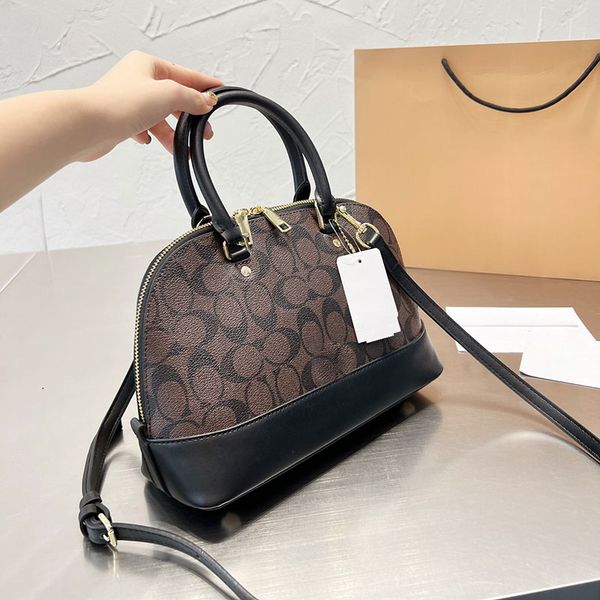 designers ladies shell shoulder handbags wallet clutch package bag totes crossbody handbag purses multicolor
designers ladies shell shoulder handbags wallet clutch package bag totes crossbody handbag purses multicolor