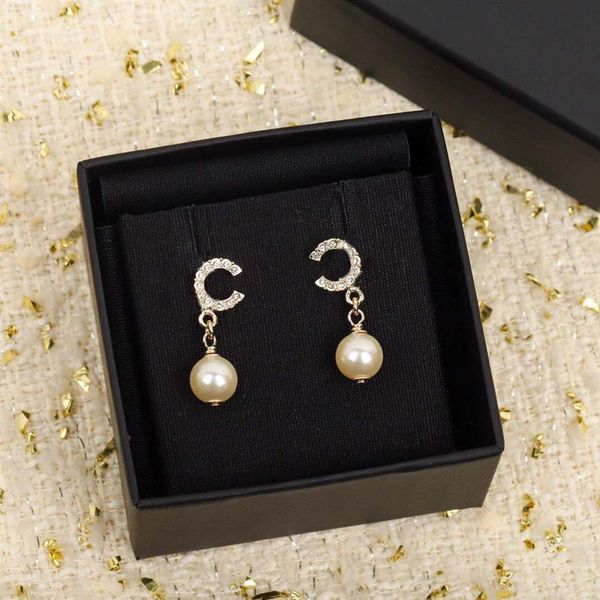 2022 charm stud earring with diamond and nature shell pearl in 18k gold plated for women wedding jewelry gift have box225l, Golden
2022 charm stud earring with diamond and nature shell pearl in 18k gold plated for women wedding jewelry gift have box225l, Golden