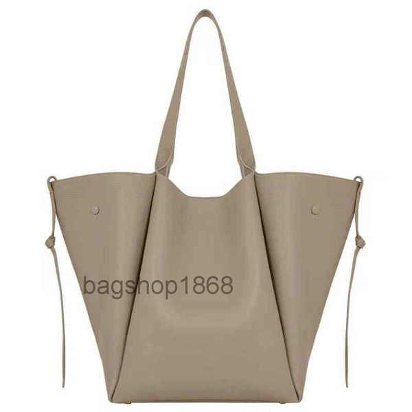 designer bag niche french bag shopping lecabas one shoulder portable solid color leather tote large bag
designer bag niche french bag shopping lecabas one shoulder portable solid color leather tote large bag