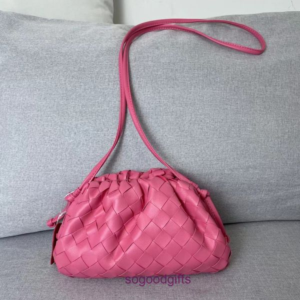 pouch bag designer bottegas handbags women venetas clutch bags 2022 new style thick lattice woven cloud bag soft leather dumpling single sho
pouch bag designer bottegas handbags women venetas clutch bags 2022 new style thick lattice woven cloud bag soft leather dumpling single sho
