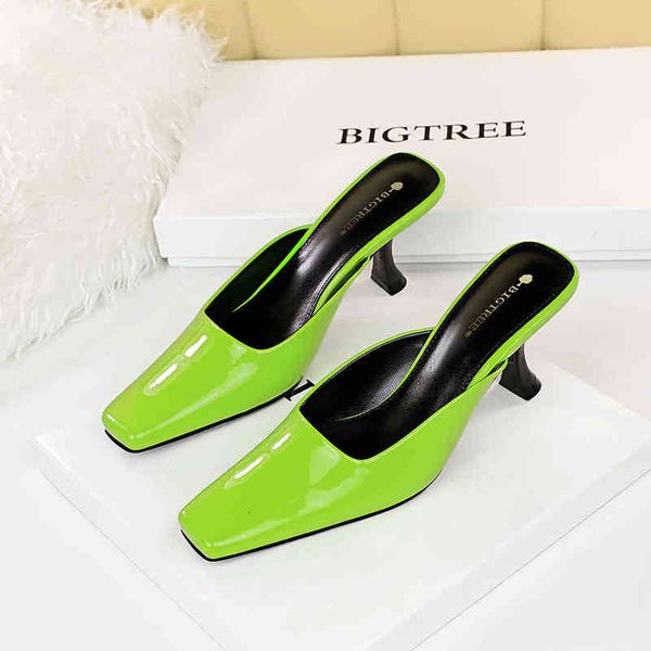3130-1 sandals simple high heels square head shallow mouth bright surface patent leather wrapped slippers women's shoes daily wear sand, Black
3130-1 sandals simple high heels square head shallow mouth bright surface patent leather wrapped slippers women's shoes daily wear sand, Black